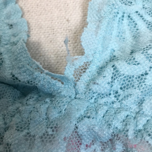 Victoria’s Secret Blue lace Halter Bralette - Picture 8 of 9